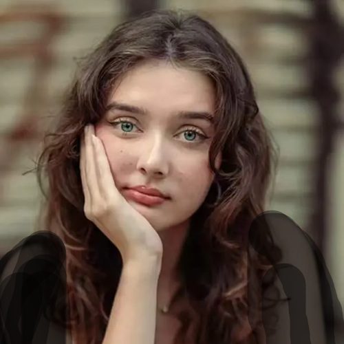 کاور عکس آهنگ کل دنیامی نور چشمامی از مونا محبوبی