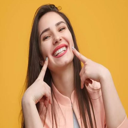 کاور عکس آهنگ ما شرقی شادیم فقط اگه بزارن