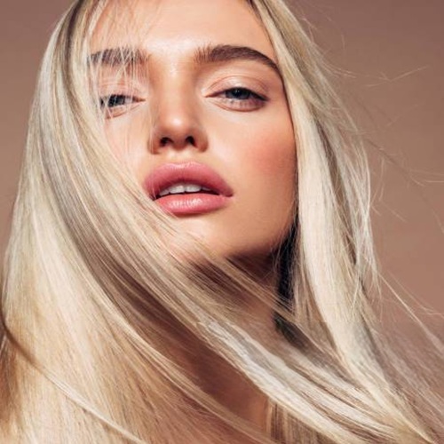 کاور عکس آهنگ مادر وقتی داخل گهواره بودم از سجاد رزمجو (لری بختیاری)